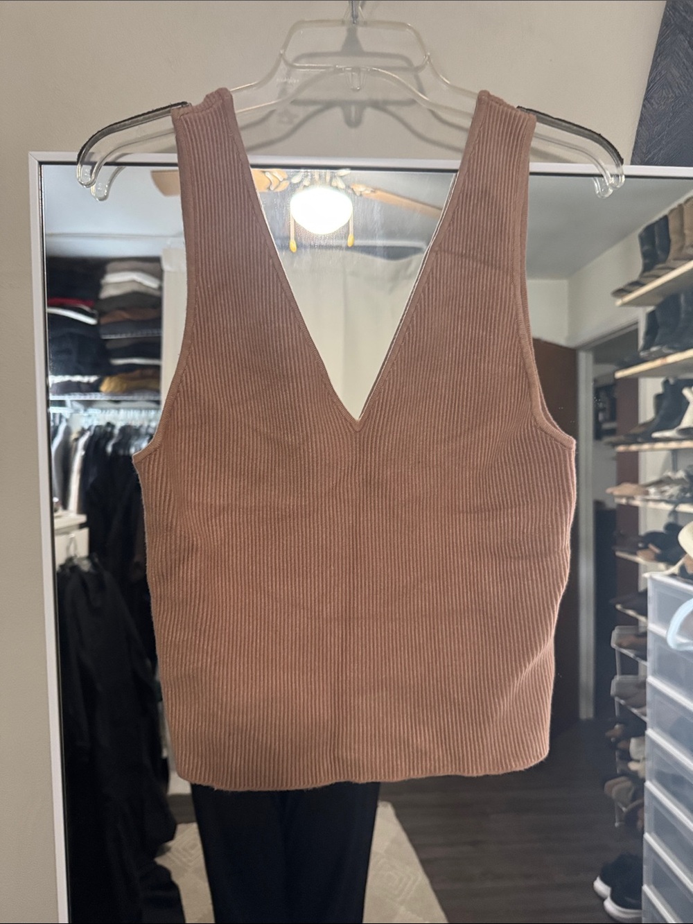 Sleeveless V-Neck Ribbed Crop Top - Tan
